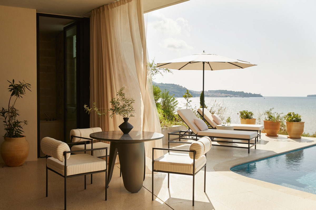 Mandarin Oriental-Costa Navarino-table-tlab